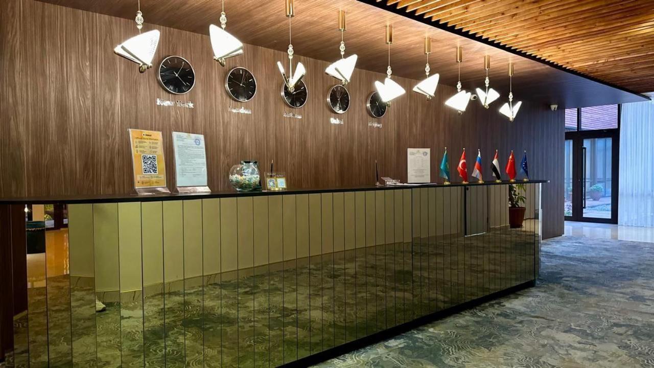 Barhat Hotel & Spa Taraz Exterior foto