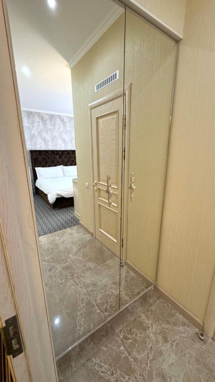 Barhat Hotel & Spa Taraz Exterior foto